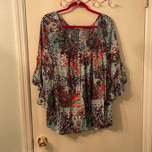 Cato top with bell sleeves with ruffle